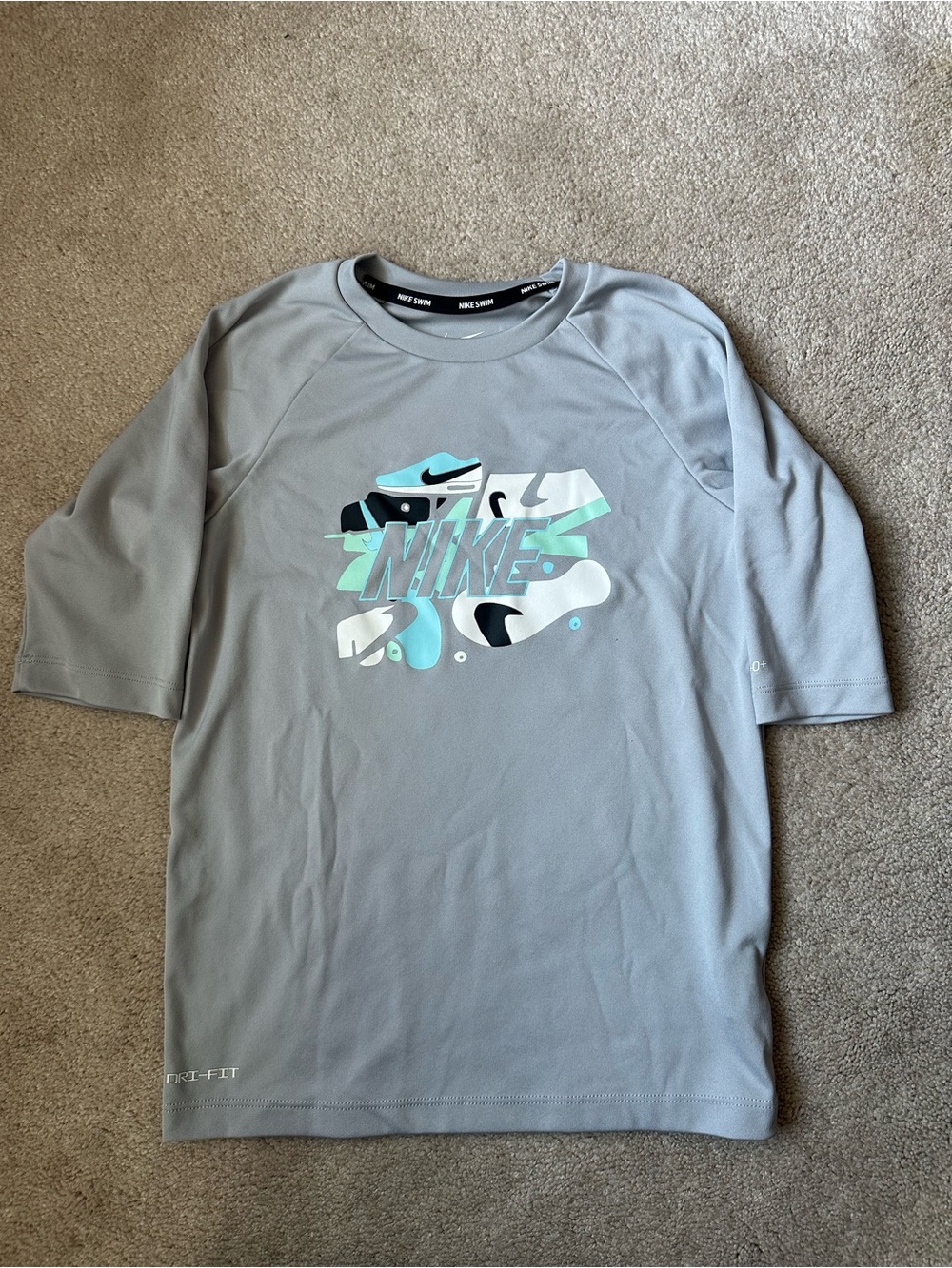 Nike kids Gray Dri-FIT Graphic Tee size S